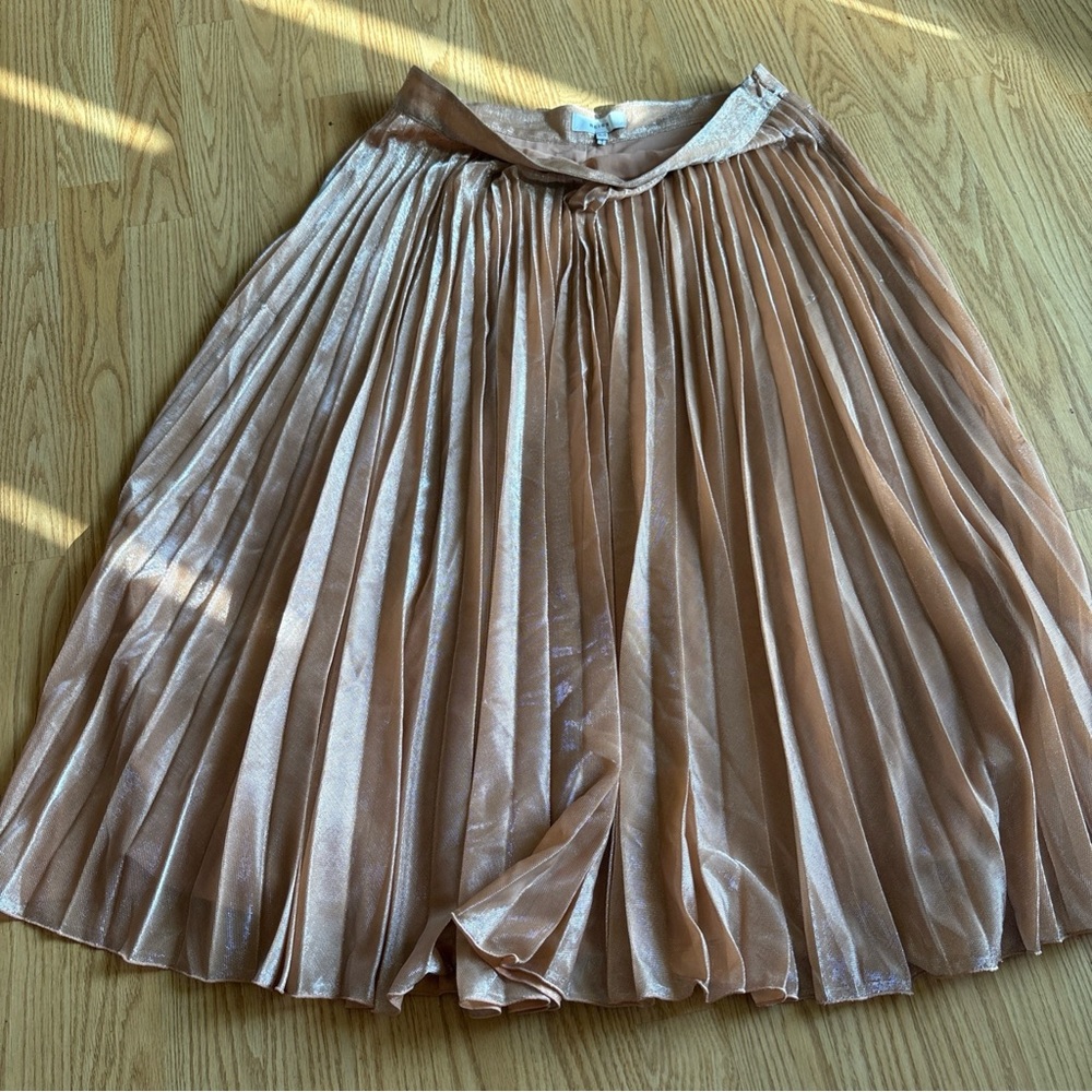 Reiss Shimmering pleated Skirt in Rose Gold /Pink Shimmer